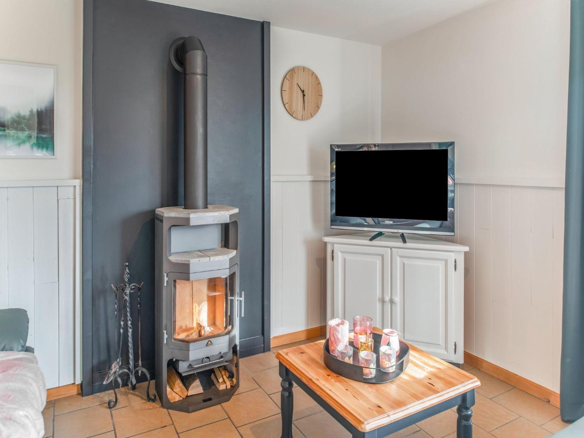 Picture Perfect Holiday Home In Sourbrodt With Garden Bbq Екстер'єр фото